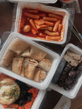 죠스떡볶이 [죠스푸드] 짜빠떡볶이+떡또그+범벅만두 신메뉴 3종 — 4점을 준 리뷰어가 2020년 4월 올린 사용 사진