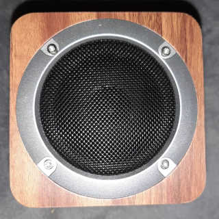 SEVIZ MINI10W 레트로 블루투스 스피커 — 4.5점을 준 리뷰어가 2020년 6월 올린 사용 사진