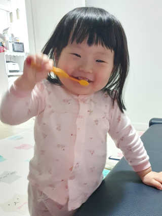 메디덴코 투투스 키즈 어린이 치약 — 5점을 준 리뷰어가 2020년 4월 올린 사용 사진