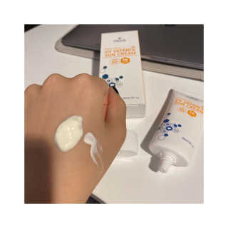 [트리티스] UV 디펜스 선크림 PA+++ / SPF50+  60ml — 5점을 준 리뷰어가 2020년 9월 올린 사용 사진