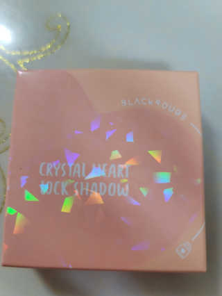 [블랙루즈] 크리스탈 하트 락 섀도우 4종 중 택1 — 5점을 준 리뷰어가 2020년 9월 올린 사용 사진