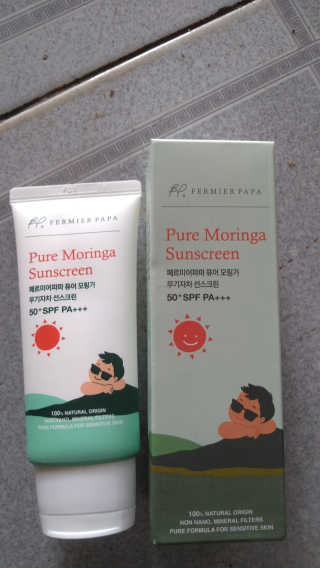 fermierpapa 모 링가 무기질 차 에센스 자외선 차단제 SPF50 + PA +++ 50g — 5점을 준 리뷰어가 2021년 1월 올린 사용 사진