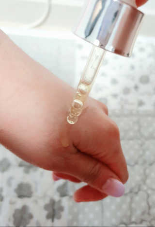 미구하라 울트라 화이트닝 앰플 35ml — 5점을 준 리뷰어가 2020년 4월 올린 사용 사진
