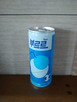 [칼로리 걱정 NO 제로칼로리 탄산음료]  부담없이 즐기는 부르르Brrr~~ 제로 사이다 — 5점을 준 리뷰어가 2020년 12월 올린 사용 사진