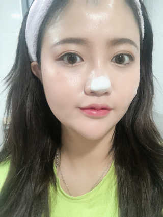 [트리티스] 버블 폼 클렌저 200ml — 3점을 준 리뷰어가 2020년 10월 올린 사용 사진