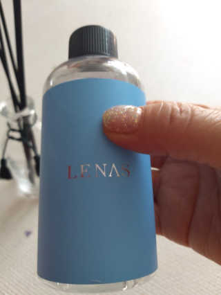 레나스 프리미엄 아로마 디퓨저 200ml  [1SET] — 5점을 준 리뷰어가 2020년 9월 올린 사용 사진