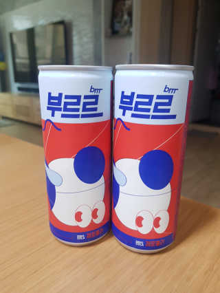 [칼로리 걱정 NO 제로칼로리 탄산음료]  부담없이 즐기는 부르르Brrr~~ 제로 콜라 — 5점을 준 리뷰어가 2020년 12월 올린 사용 사진