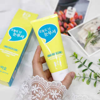 IO 아이오 오늘도 넌 눈부셔 - 데일리 스크럽 클렌징폼 — 5점을 준 리뷰어가 2020년 12월 올린 사용 사진