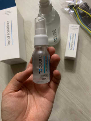 온가족 위생습관, 72스퀘어 손소독제 300ml+30mlx2 구성 — 5점을 준 리뷰어가 2020년 10월 올린 사용 사진