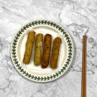 가치식탁 리얼치즈스틱, 리얼크림치즈볼 — 5점을 준 리뷰어가 2020년 6월 올린 사용 사진