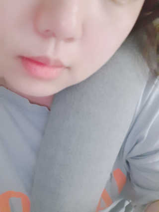 코오 바게트 필로우 메모리폼 목베개 — 5점을 준 리뷰어가 2020년 5월 올린 사용 사진