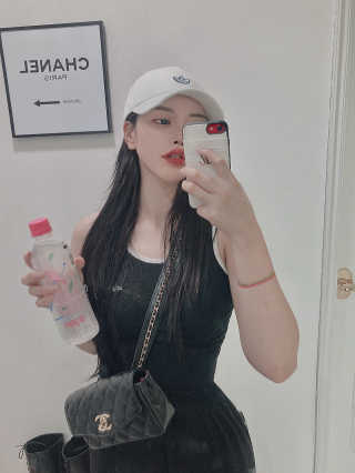 아쿠아스 플레이버워터 [아쿠아스] 제로칼로리 플레이버워터 복숭아/청포도 1BOX 20개입 — 5점을 준 리뷰어가 2020년 7월 올린 사용 사진