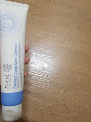아미니 퍼펙트 딥세라 클렌저 — 4.5점을 준 리뷰어가 2020년 7월 올린 사용 사진