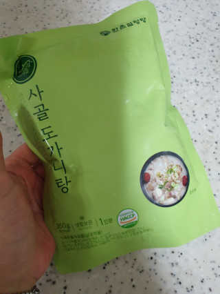 한촌몰 설렁탕집 가마솥 도가니탕 350g x 2팩 — 5점을 준 리뷰어가 2020년 8월 올린 사용 사진