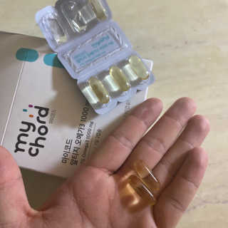 JW중외제약 마이코드 알티지 오메가3 1000 mg — 5점을 준 리뷰어가 2020년 7월 올린 사용 사진
