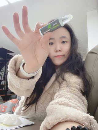 짜이디 야몽_허브로만든 힐링 아로마오일 — 4점을 준 리뷰어가 2020년 11월 올린 사용 사진