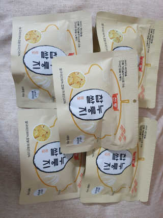 [꾸콤] 참참 전통 찹쌀 누룽지 일주일세트 60g x 5 — 5점을 준 리뷰어가 2020년 11월 올린 사용 사진