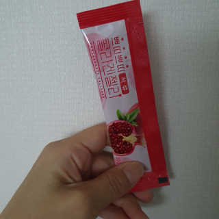 헬스업_쁘띠쁘띠석류콜라겐젤리_20g x 14포 — 5점을 준 리뷰어가 2020년 8월 올린 사용 사진