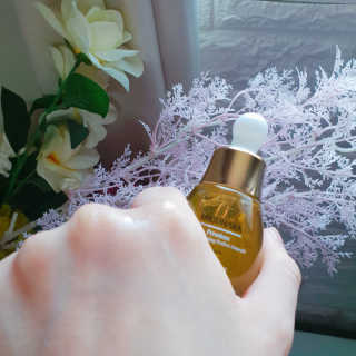 미구하라 프리미엄 울트라 화이트닝 퍼펙트 앰플 오리진  20ml — 5점을 준 리뷰어가 2020년 4월 올린 사용 사진
