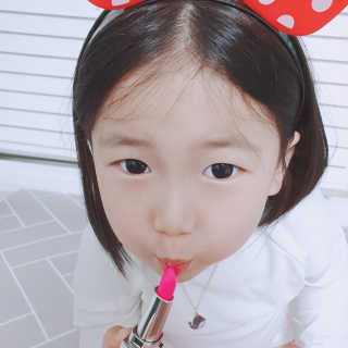 꼬메맘마 네이처 달리아핑크 립컬러 — 5점을 준 리뷰어가 2020년 4월 올린 사용 사진
