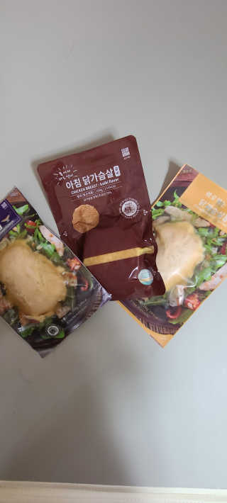 바로 먹는 아침 실온보관 닭가슴살 6종 — 5점을 준 리뷰어가 2020년 10월 올린 사용 사진
