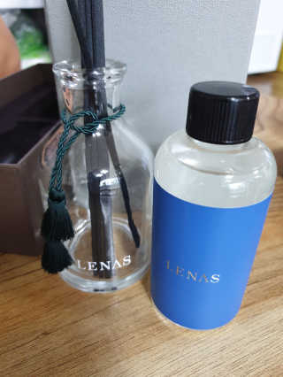 레나스 프리미엄 아로마 디퓨저 200ml  [1SET] — 5점을 준 리뷰어가 2020년 7월 올린 사용 사진
