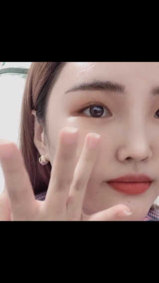 셀프코딩 네버비더세임 리퀴드 파운데이션 — 4.5점을 준 리뷰어가 2020년 9월 올린 사용 사진