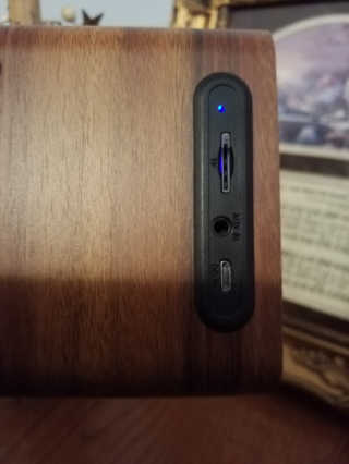 SEVIZ MINI10W 레트로 블루투스 스피커 — 5점을 준 리뷰어가 2020년 10월 올린 사용 사진