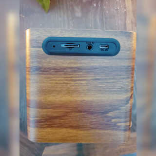 SEVIZ MINI10W 레트로 블루투스 스피커 — 5점을 준 리뷰어가 2020년 10월 올린 사용 사진