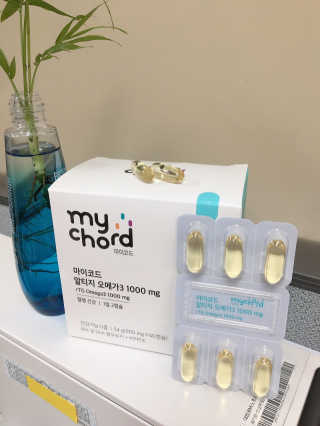 JW중외제약 마이코드 알티지 오메가3 1000 mg — 5점을 준 리뷰어가 2020년 7월 올린 사용 사진