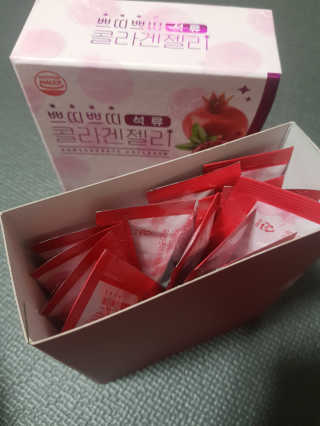 헬스업_쁘띠쁘띠석류콜라겐젤리_20g x 14포 — 5점을 준 리뷰어가 2020년 11월 올린 사용 사진