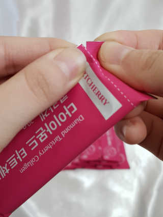 [푸름웰니스] 다이아몬드 타트체리 콜라겐 — 5점을 준 리뷰어가 2020년 11월 올린 사용 사진
