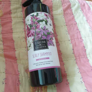 르퀼라야 스칼프 샴푸 810ml [가드니아/포레스트] — 5점을 준 리뷰어가 2020년 7월 올린 사용 사진