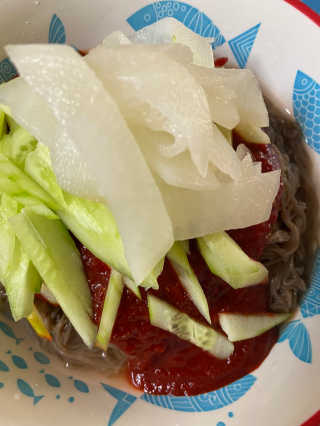 [해주냉면] 신천맛집 매운 비빔냉면 2인분 + 무절임 — 5점을 준 리뷰어가 2020년 5월 올린 사용 사진