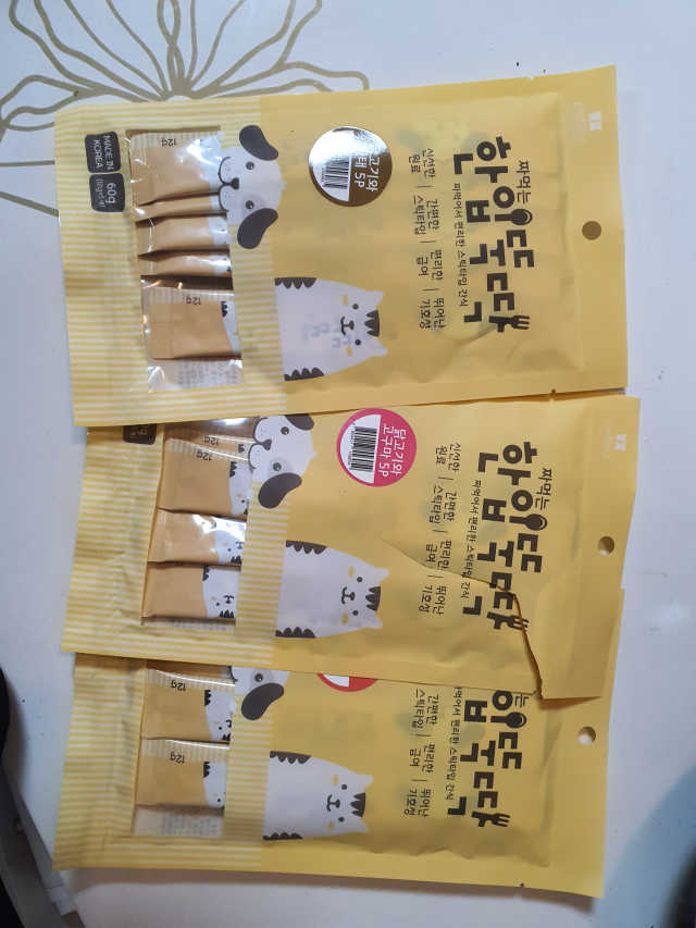 펫토리아 한입뚝딱 짜먹는 반려동물 국산간식 리뷰 사진