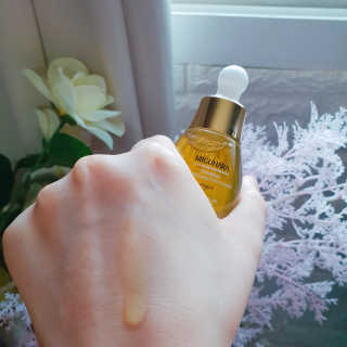 미구하라 프리미엄 울트라 화이트닝 퍼펙트 앰플 오리진  20ml — 5점을 준 리뷰어가 2020년 4월 올린 사용 사진