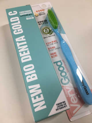 뉴바이오덴타골드C 치약, 킹두 대왕칫솔 — 4점을 준 리뷰어가 2020년 4월 올린 사용 사진