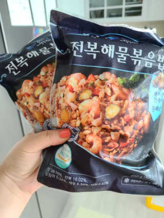 바다는다웰빙이다 전복해물볶음밥/전복김치볶음밥 250g-4봉지 — 5점을 준 리뷰어가 2020년 8월 올린 사용 사진