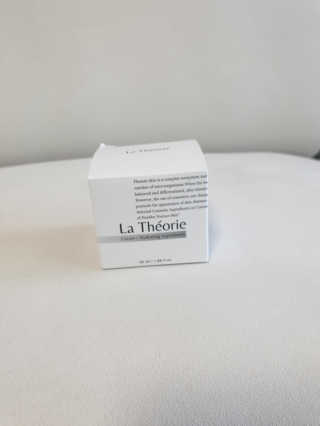La Theorie Hydrating Ingredients | 하이드레이팅 인그레이디언츠 — 5점을 준 리뷰어가 2020년 5월 올린 사용 사진