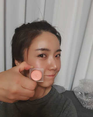 셀프코딩 밀키웨이 스프레드 글리터 밤 — 5점을 준 리뷰어가 2020년 7월 올린 사용 사진