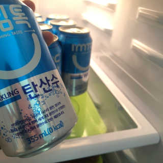 일화 아임톡 탄산수 355ml X 24캔 — 3.5점을 준 리뷰어가 2020년 4월 올린 사용 사진