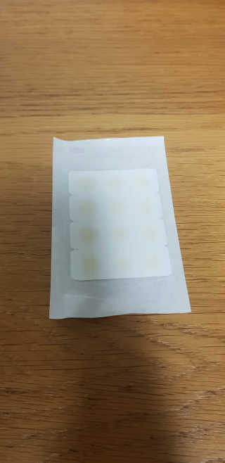 엘라밴드 하이드로 도트 스팟패치 12mm, 10mm — 4.5점을 준 리뷰어가 2020년 9월 올린 사용 사진