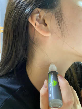 짜이디 야몽_허브로만든 힐링 아로마오일 — 5점을 준 리뷰어가 2020년 11월 올린 사용 사진