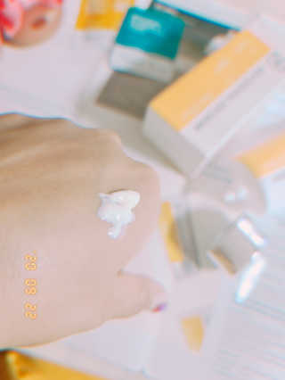 내추럴프렌드 아쿠아 에센셜 썬크림 — 4.5점을 준 리뷰어가 2020년 9월 올린 사용 사진