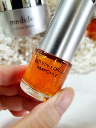 메디페르 [ 2+1 ] 루테인앰플 10ml 2개 + 루테인크림 50ml 1개 — 5점을 준 리뷰어가 2020년 8월 올린 사용 사진