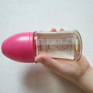 유비맘 PPSU 젖병 노꼭지_200ml_컬러 랜덤 발송 — 4점을 준 리뷰어가 2020년 9월 올린 사용 사진