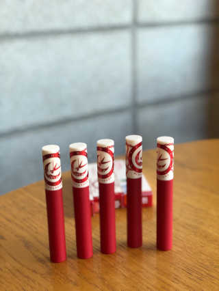[블랙루즈] 크림 마뜨 루즈 시즌2  中 택1+랜덤1 — 5점을 준 리뷰어가 2020년 9월 올린 사용 사진
