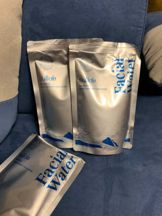 [설랩] 클렌징워터 세안수 500ml x 6팩 — 4점을 준 리뷰어가 2020년 8월 올린 사용 사진