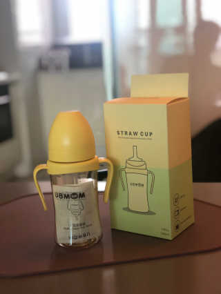 유비맘 샘방지 PPSU 빨대컵_컬러 랜덤 발송 — 5점을 준 리뷰어가 2020년 7월 올린 사용 사진