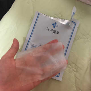 닥터마시멜로 닥터마스멜로 마블러스 아쿠아 클리닉 마스크 — 5점을 준 리뷰어가 2020년 8월 올린 사용 사진